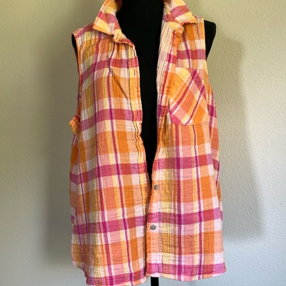 SOLD 

Almost a waffle material, pink orange, yellow